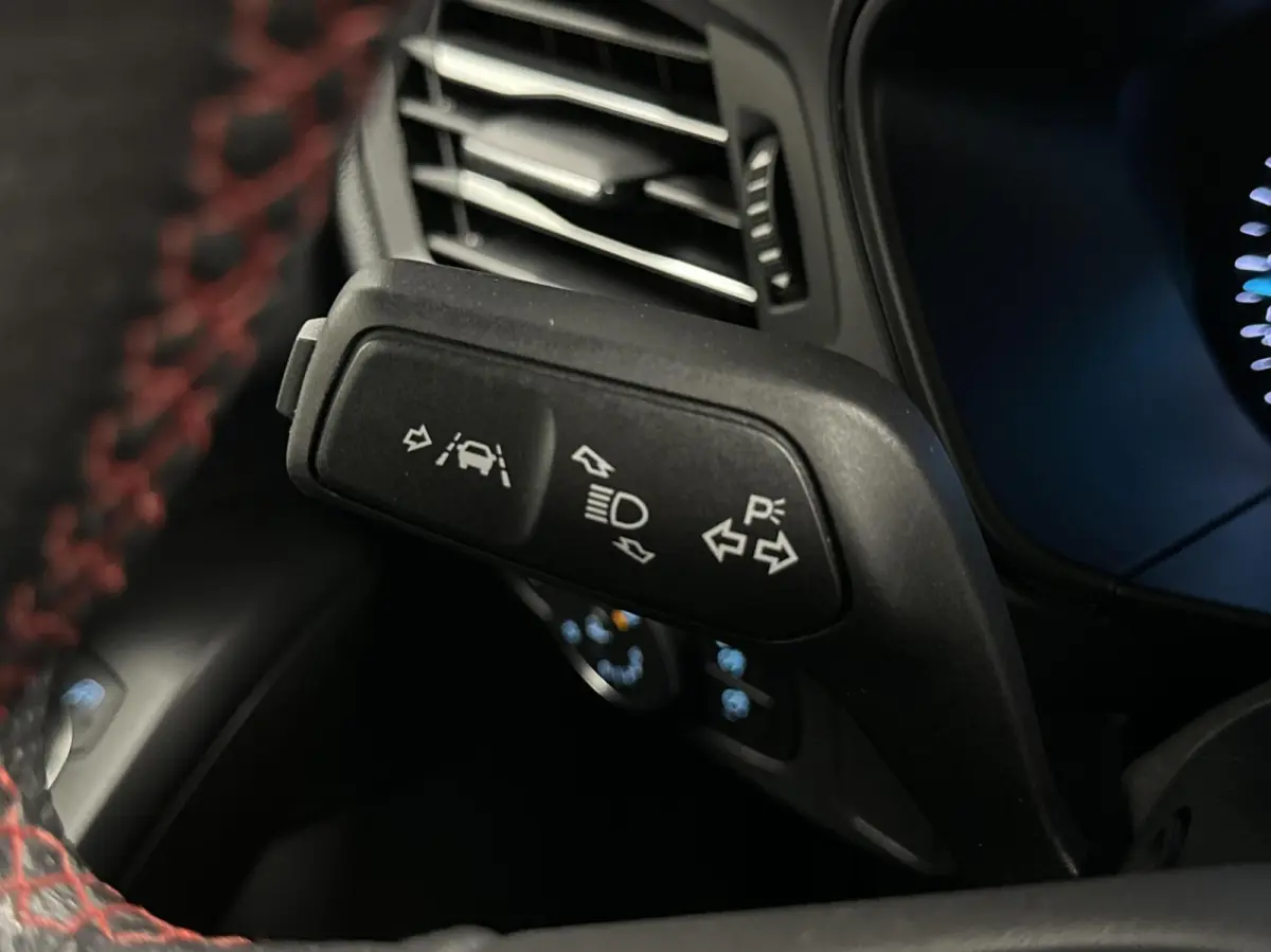 1.0 EcoBoost ST Line Business|Winterpack|Carplay|Navi|