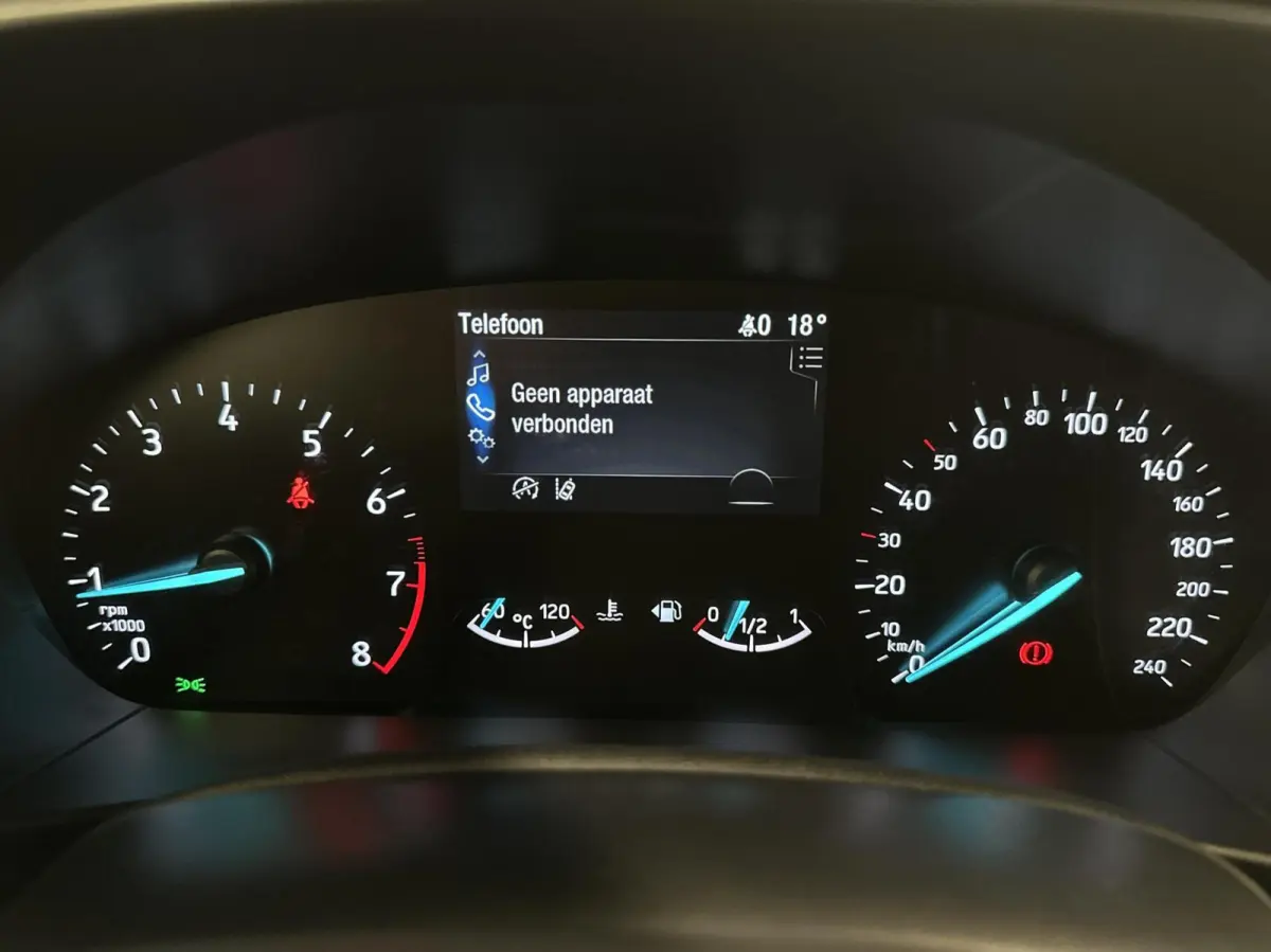 1.0 EcoBoost ST Line Business|Winterpack|Carplay|Navi|