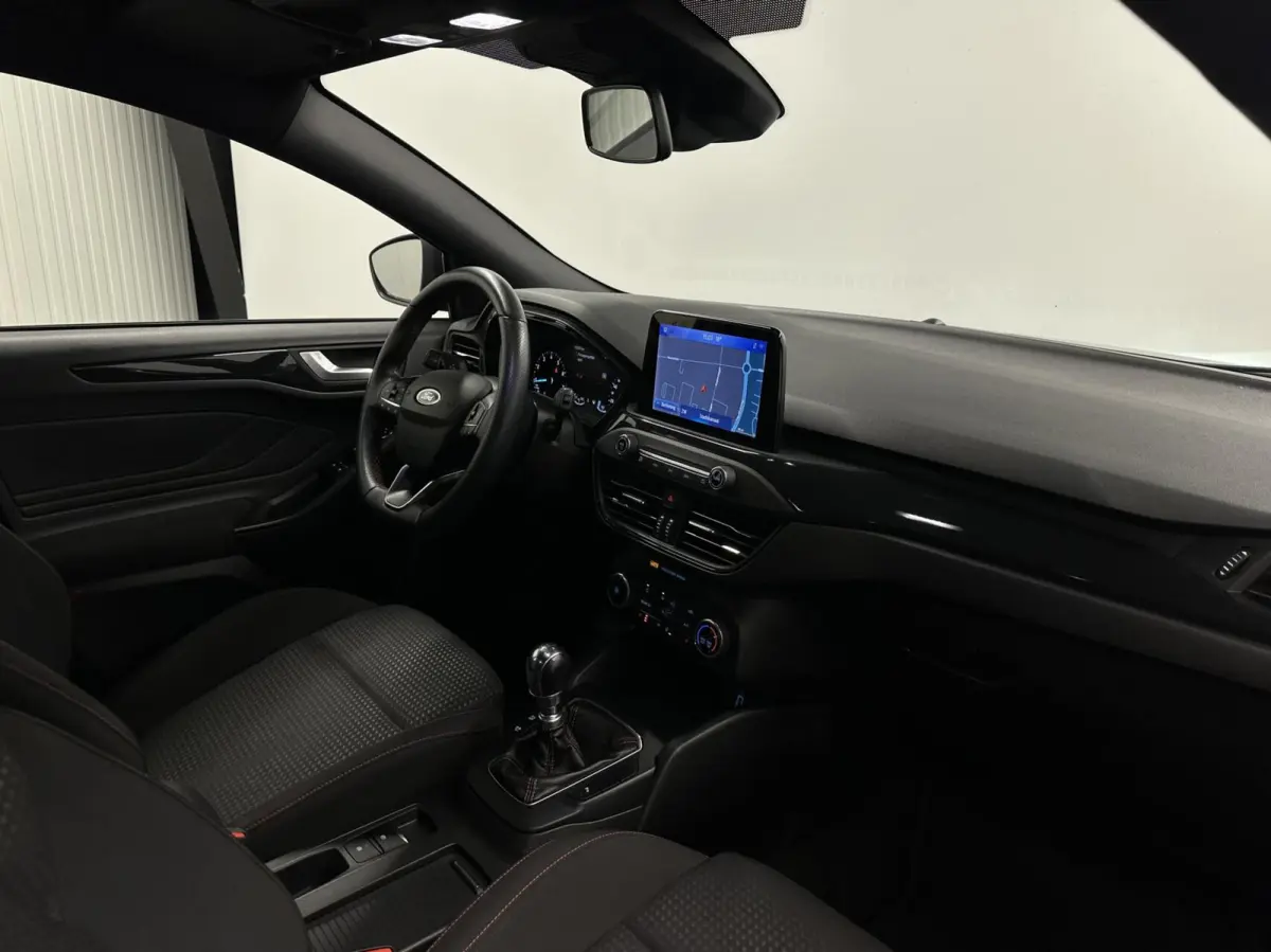 1.0 EcoBoost ST Line Business|Winterpack|Carplay|Navi|