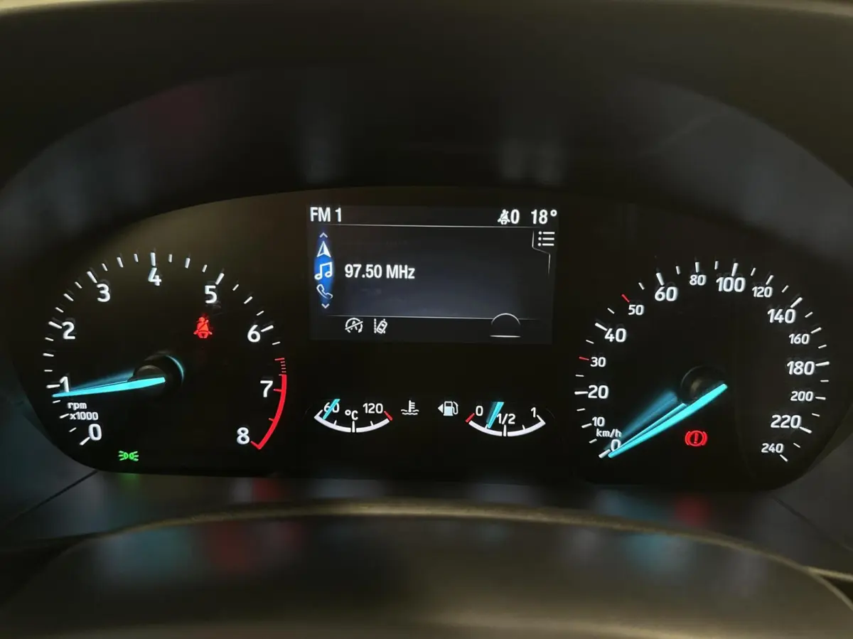 1.0 EcoBoost ST Line Business|Winterpack|Carplay|Navi|