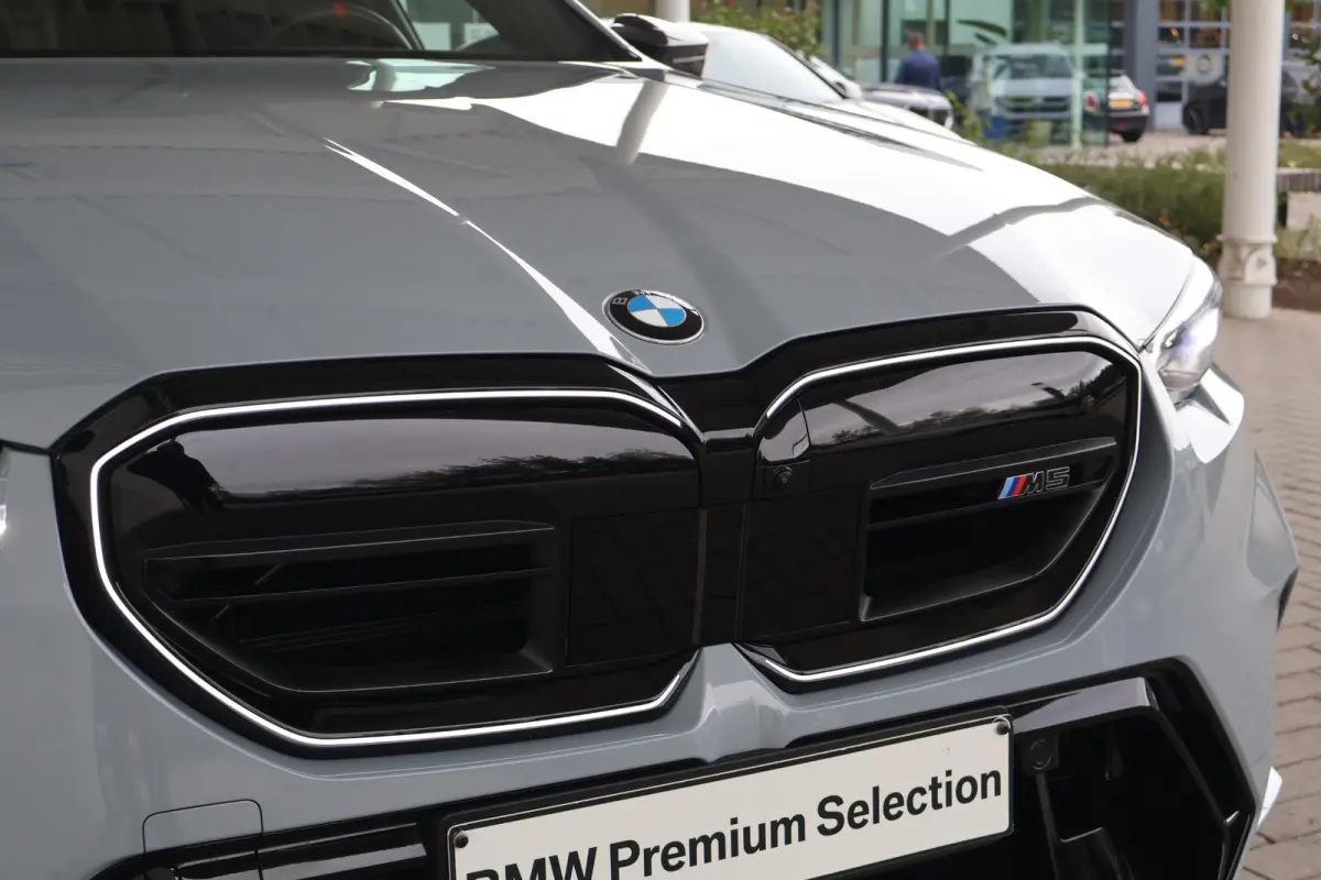 M5 | Driving Assistant Professional | Parking Assistant Professional | Bowers & Wilkins | M Drivers Pack | Panoramadak