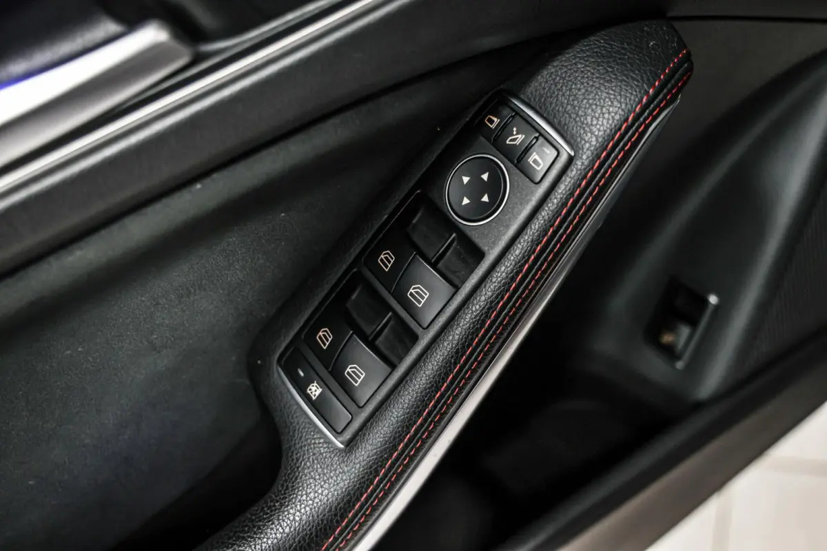 220 4MATIC AMG Line|Pano|Trekhaak|Carplay|Navi|