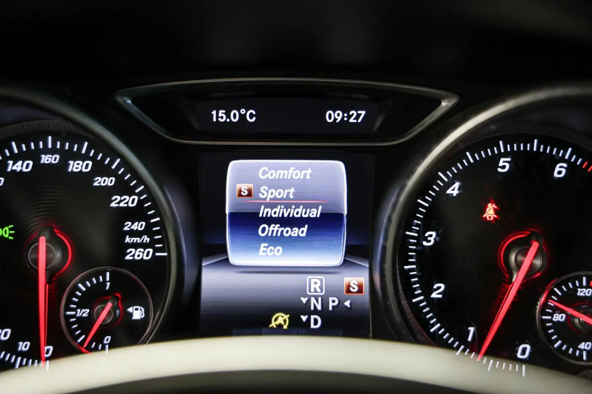 220 4MATIC AMG Line|Pano|Trekhaak|Carplay|Navi|