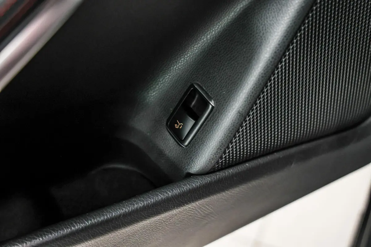 220 4MATIC AMG Line|Pano|Trekhaak|Carplay|Navi|