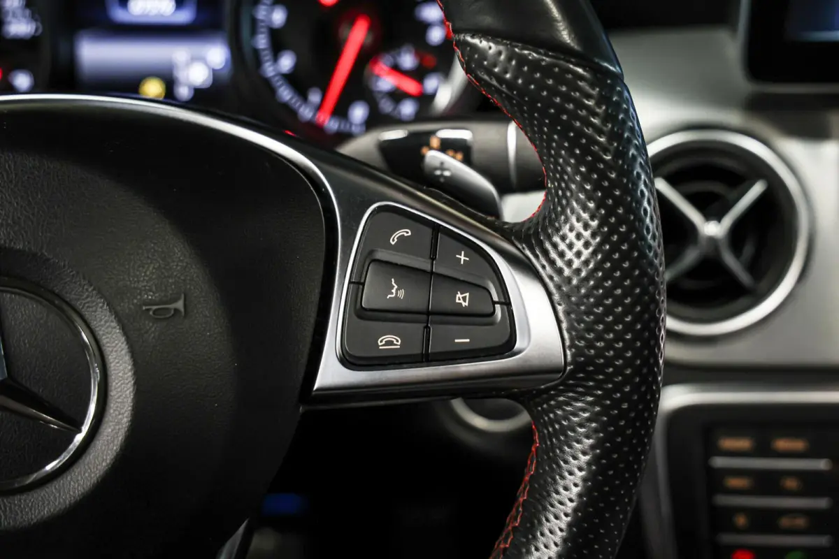 220 4MATIC AMG Line|Pano|Trekhaak|Carplay|Navi|