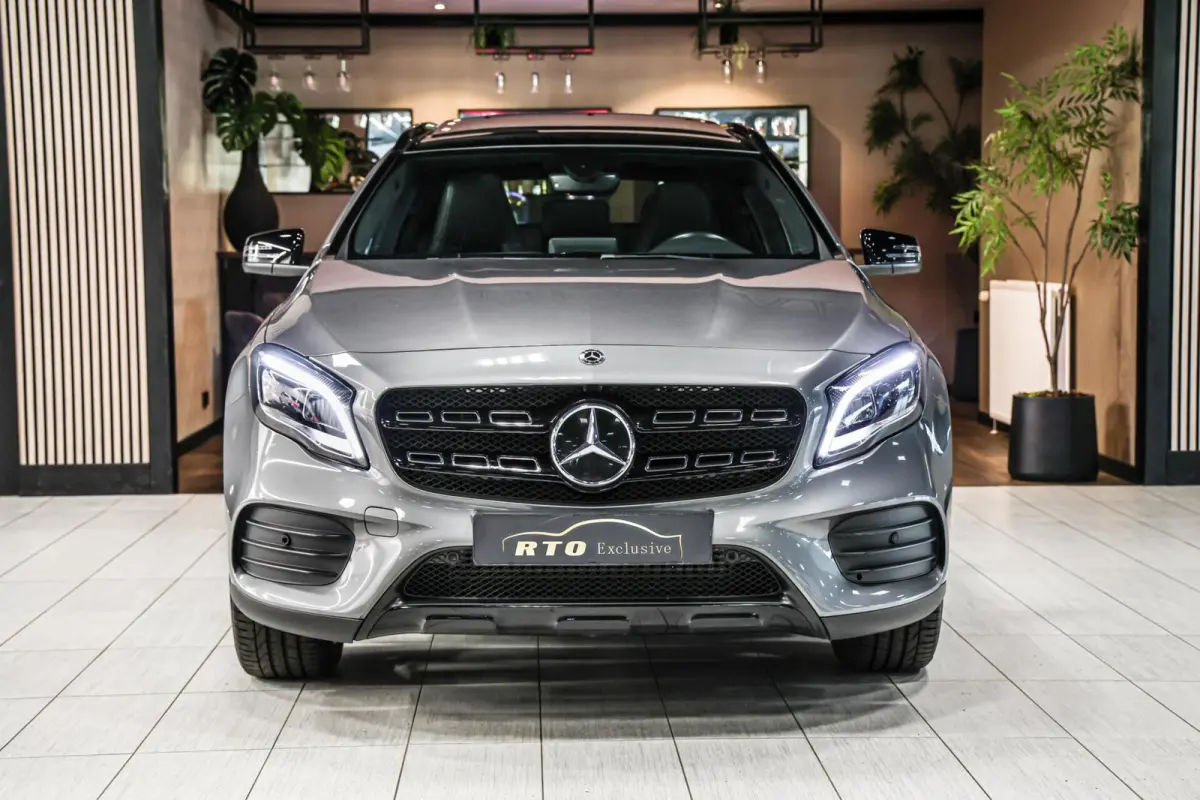 220 4MATIC AMG Line|Pano|Trekhaak|Carplay|Navi|