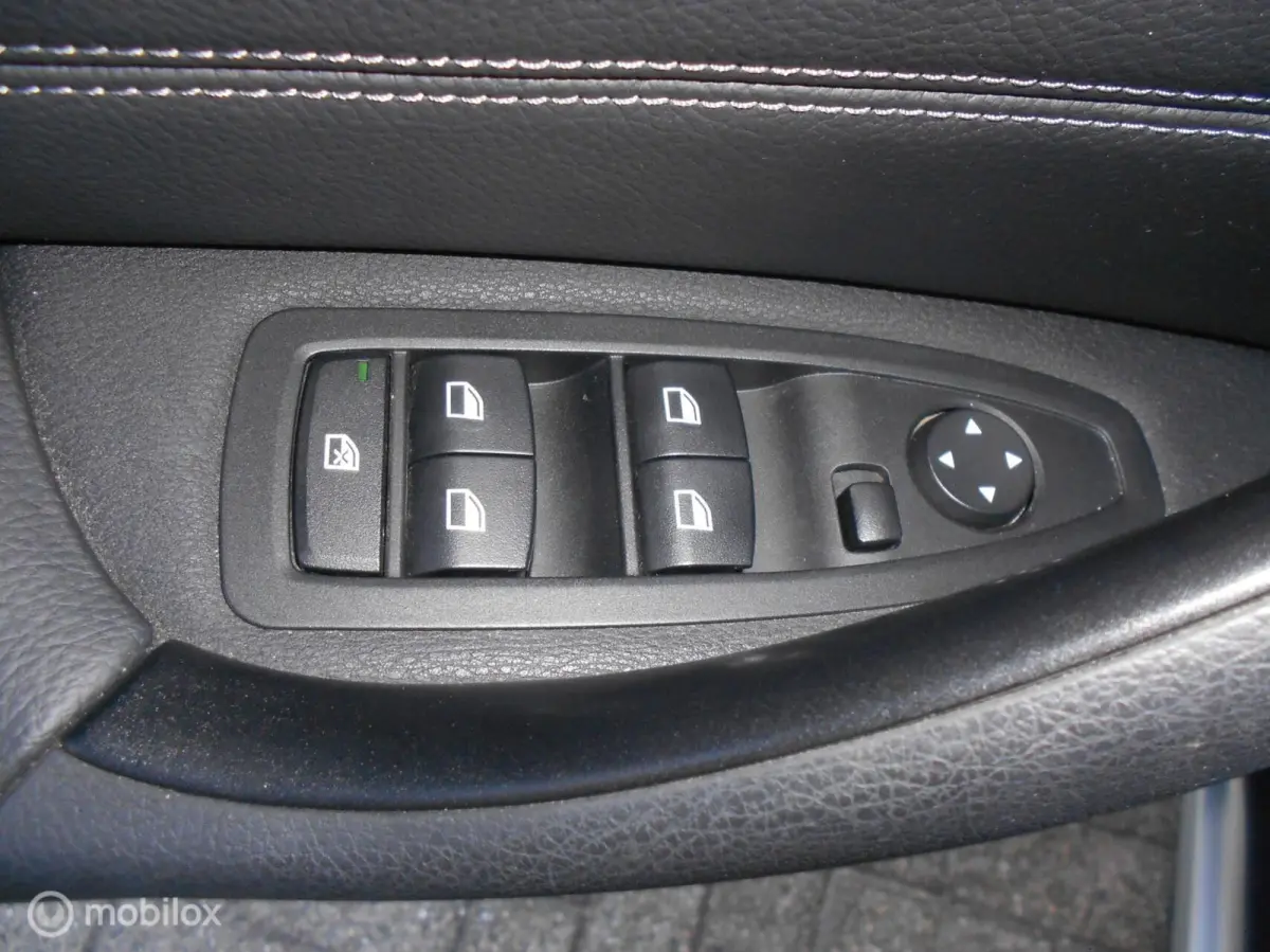 xDrive20i Centennial High Executive head- up display leer
