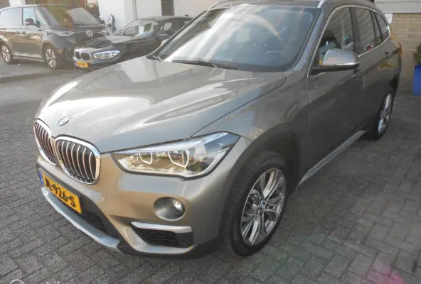 xDrive20i Centennial High Executive head- up display leer