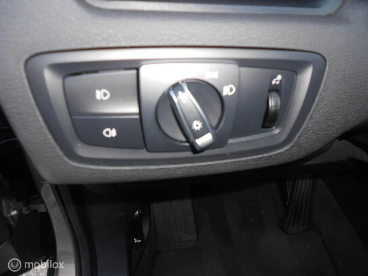 xDrive20i Centennial High Executive head- up display leer