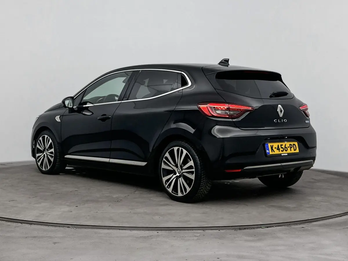 E-Tech Hybrid 140pk Initiale Paris | 360 Camera | CarPlay | Stoel/Stuurverwarming | Dodehoekbewaking