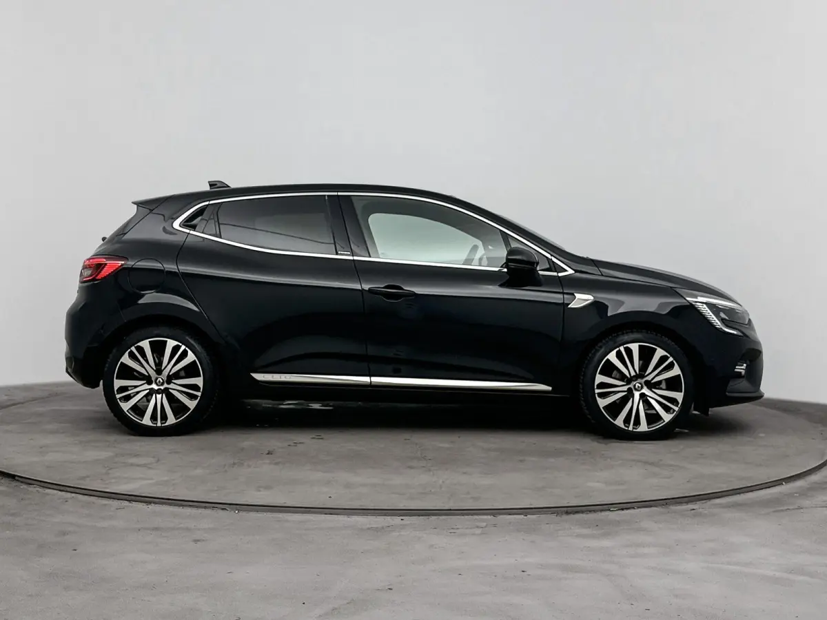 E-Tech Hybrid 140pk Initiale Paris | 360 Camera | CarPlay | Stoel/Stuurverwarming | Dodehoekbewaking