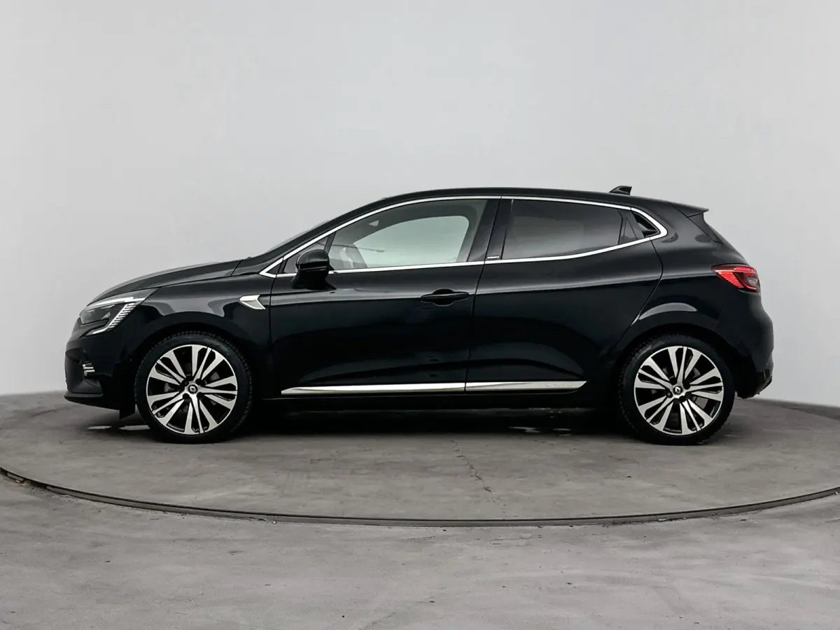 E-Tech Hybrid 140pk Initiale Paris | 360 Camera | CarPlay | Stoel/Stuurverwarming | Dodehoekbewaking