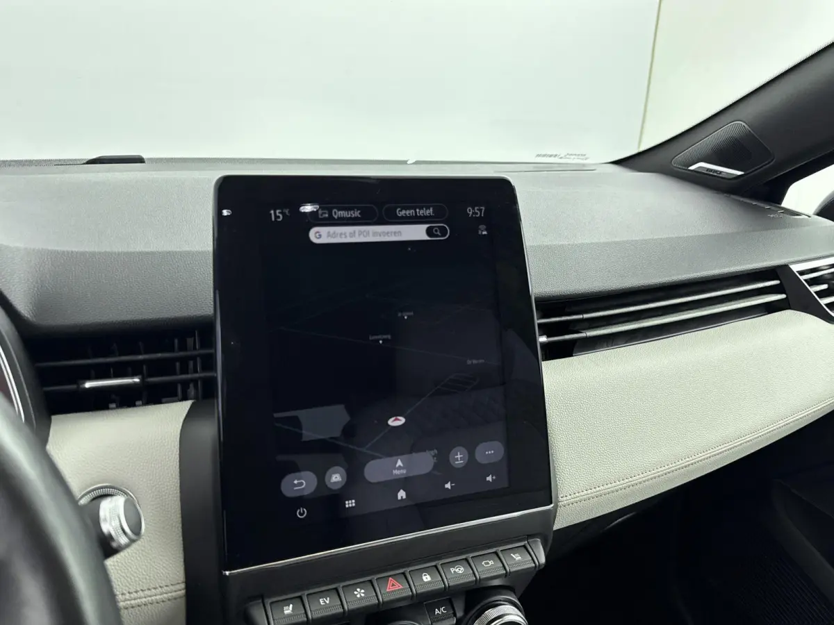 E-Tech Hybrid 140pk Initiale Paris | 360 Camera | CarPlay | Stoel/Stuurverwarming | Dodehoekbewaking