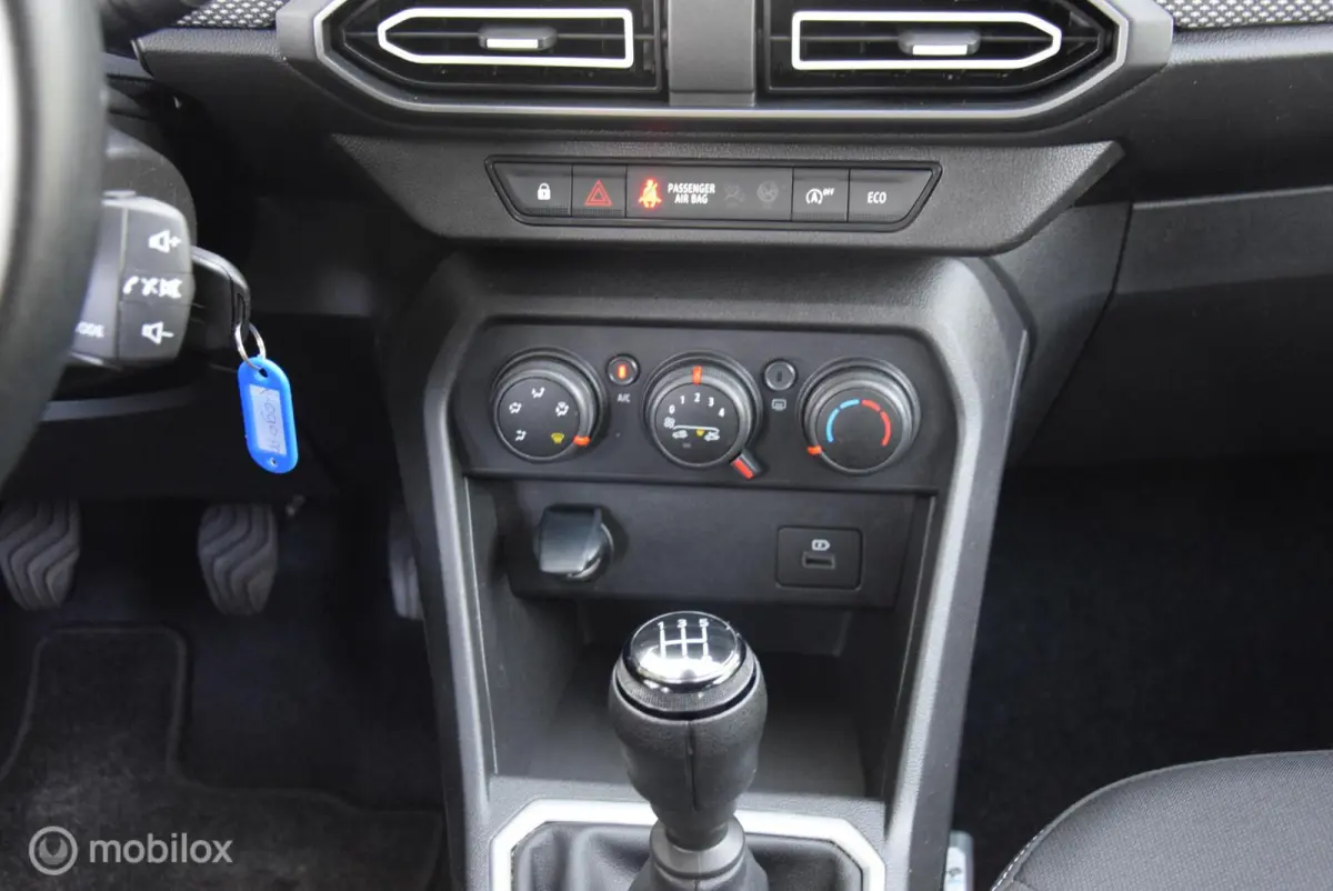 1.0 TCe 100 ECO-G Expression Trekhaak Apple Carplay Cruise control