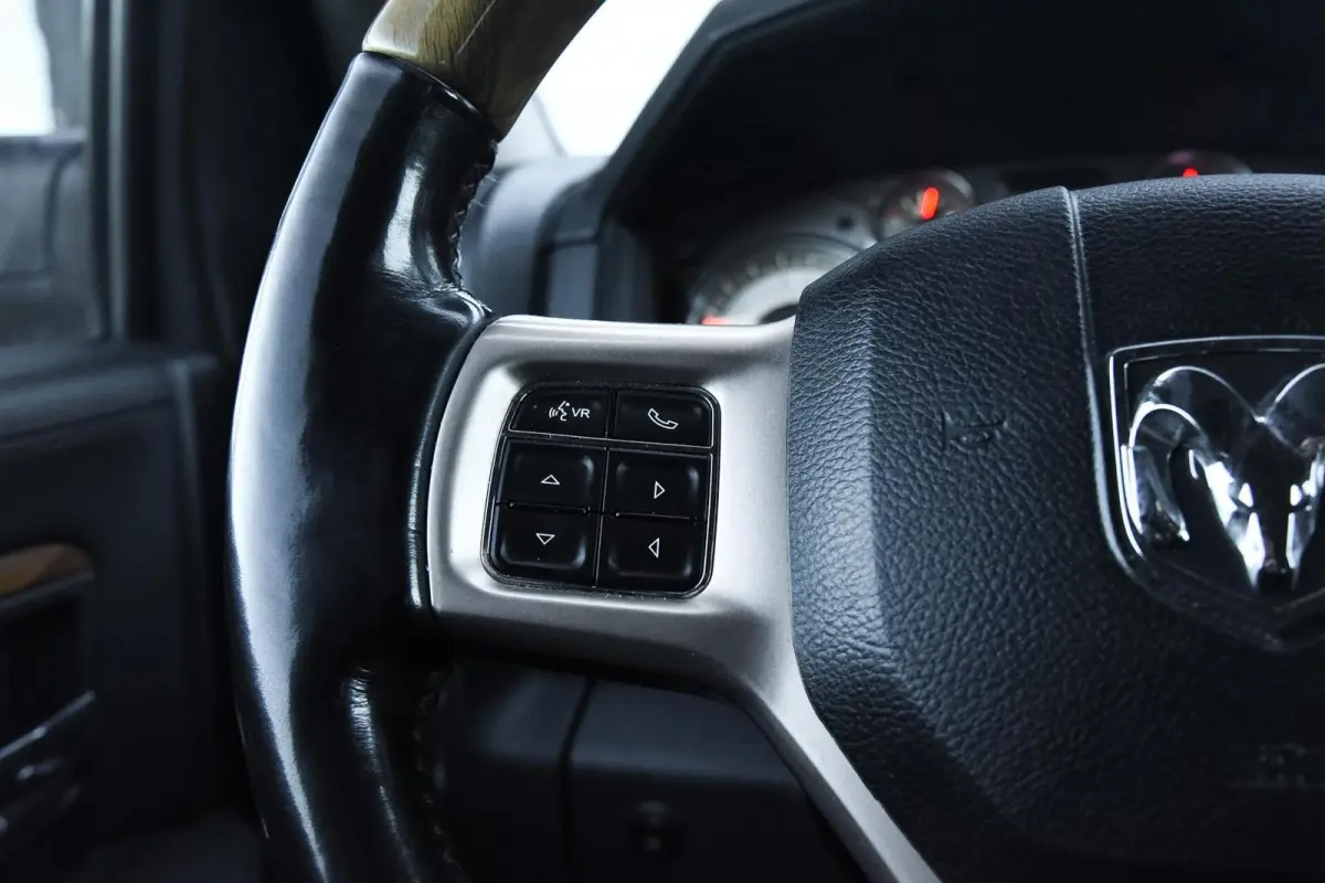 1500 4X4 5.7 V8 4x4 Crew Cab Laramie