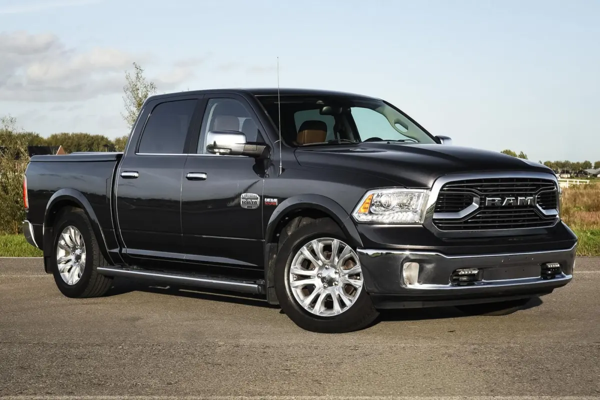 1500 4X4 5.7 V8 4x4 Crew Cab Laramie