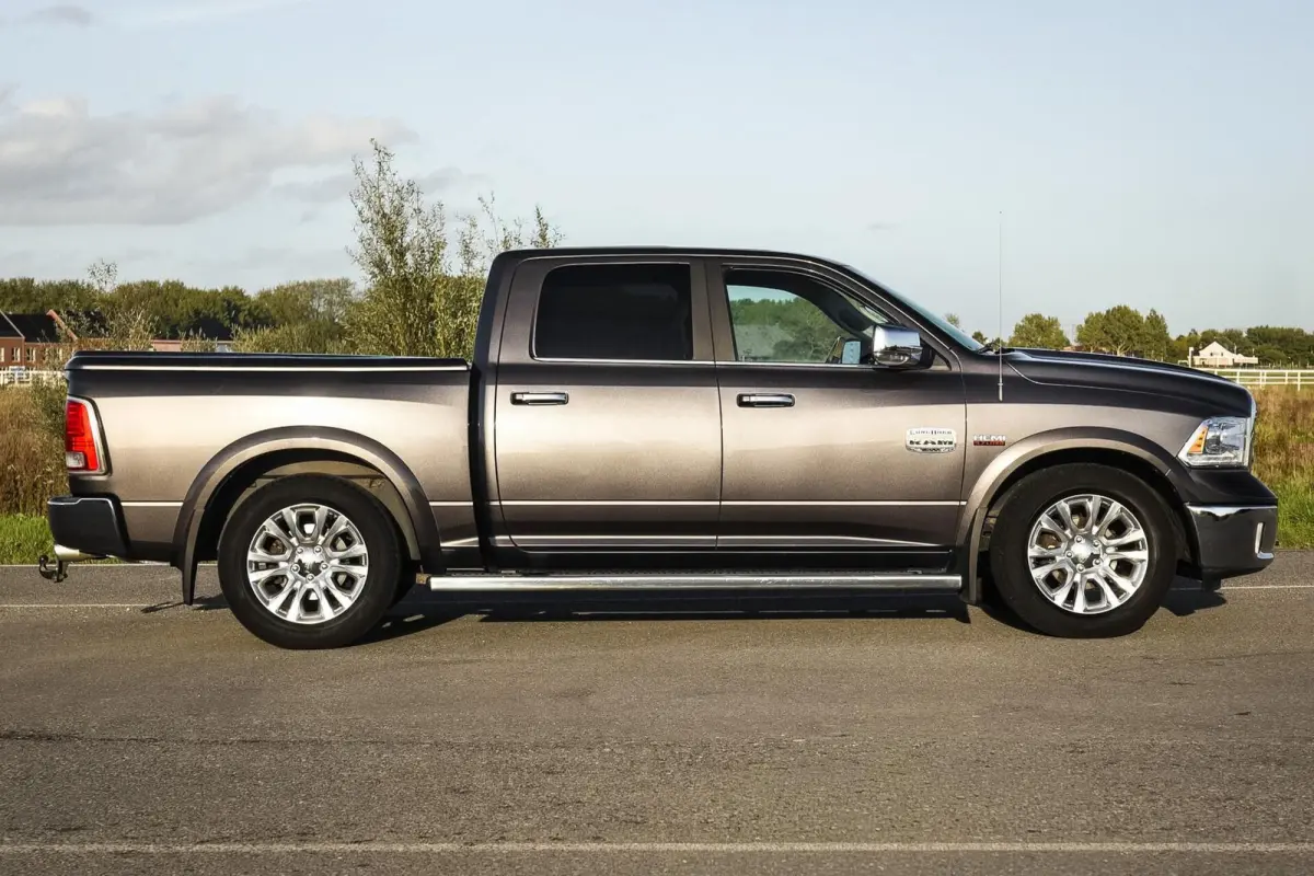 1500 4X4 5.7 V8 4x4 Crew Cab Laramie