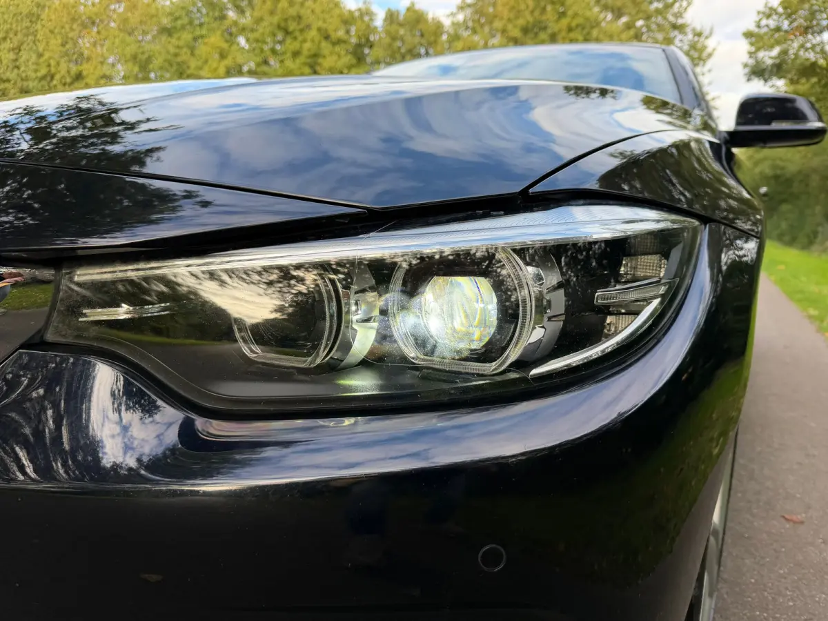 418d Centennial High Executive | " 165.000 " KM + M Pakket + Leder Nu € 16.975,- !!!