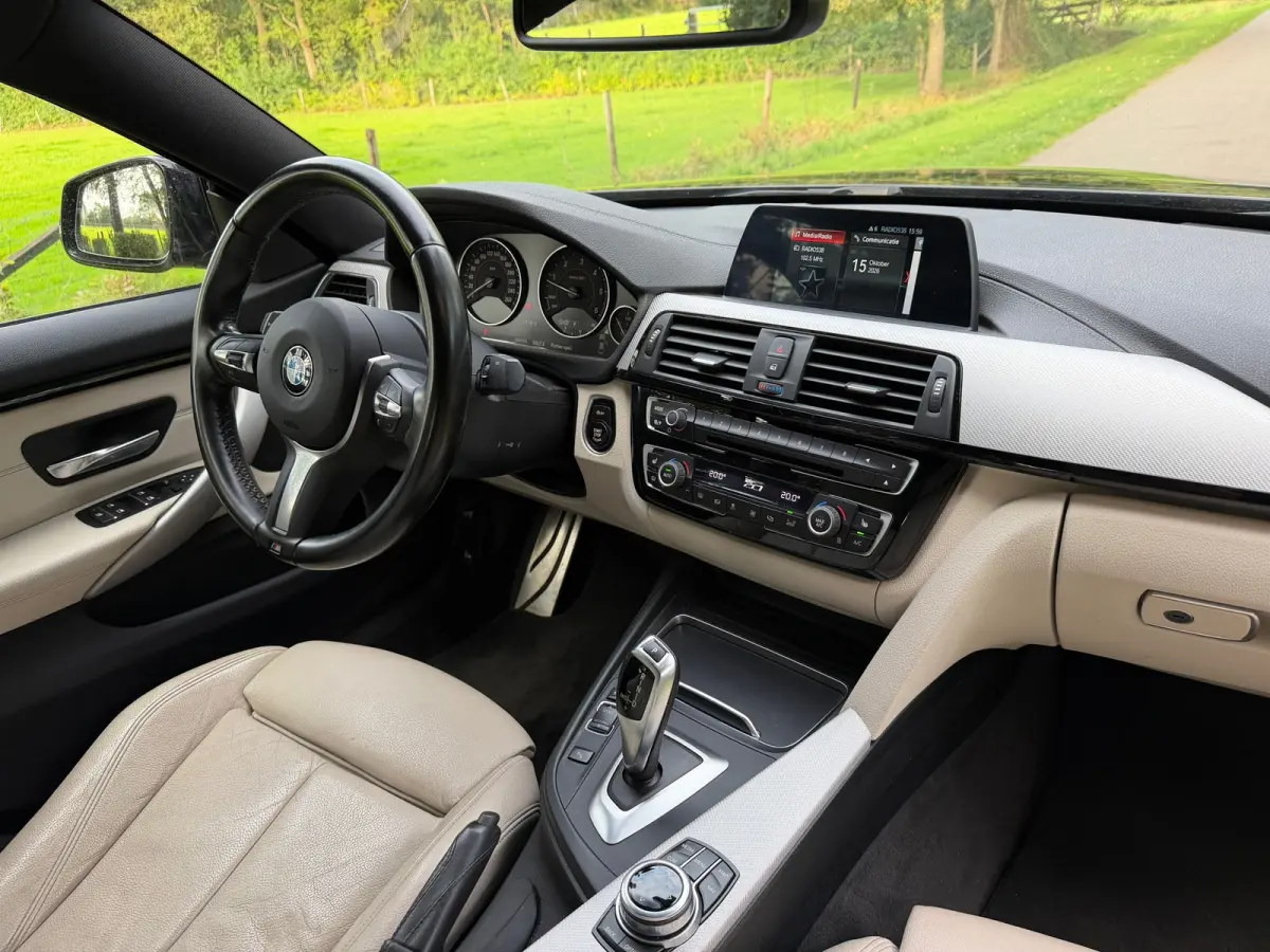 418d Centennial High Executive | " 165.000 " KM + M Pakket + Leder Nu € 16.975,- !!!