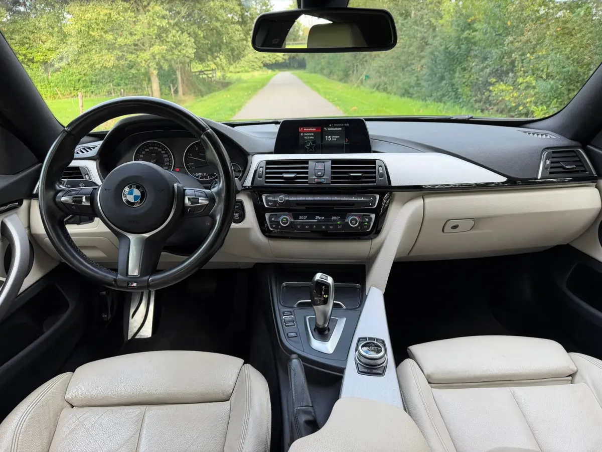 418d Centennial High Executive | " 165.000 " KM + M Pakket + Leder Nu € 16.975,- !!!