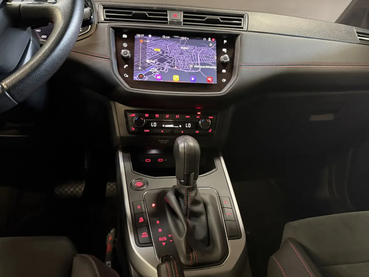 1.0 TSI FR Business Intense Plus | Camera | Apple Carplay