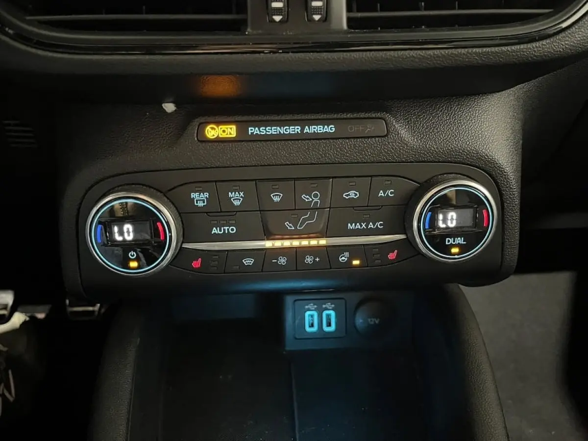 1.0 ST Line X | B&O Audio | Stoelverwarming | Adap. Cruise | Apple Carplay | Navigatie