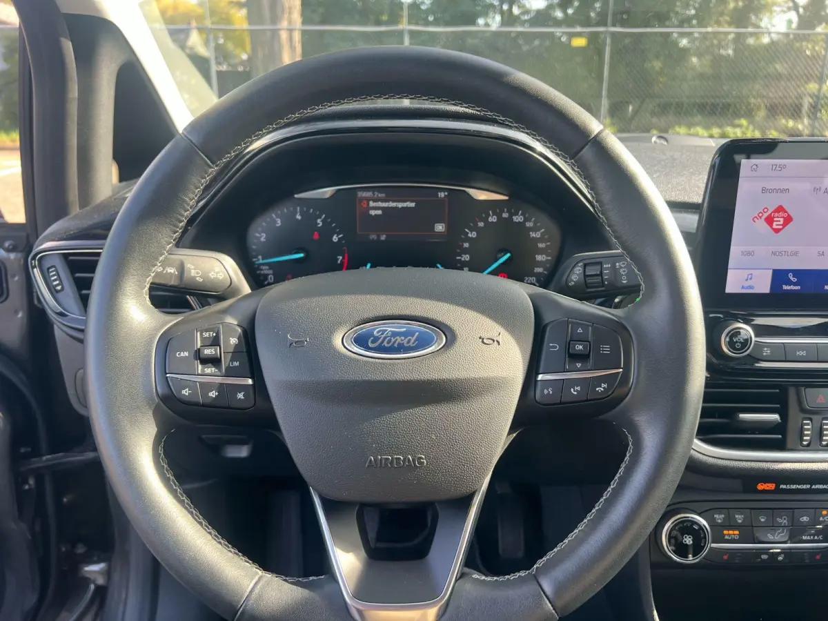 1.0 EcoBoost Titanium X | Nieuwstaat! | 1e-eigenaar | Dealeronderhouden | Stoel/stuur voorruitverwarming | B&O audio | Parkeersensoren achter | Cruise Control | Climate Control