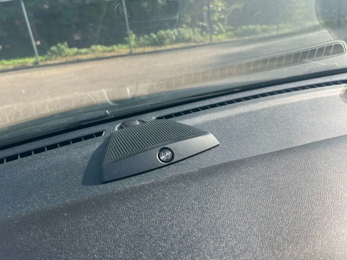 1.0 EcoBoost Titanium X | Nieuwstaat! | 1e-eigenaar | Dealeronderhouden | Stoel/stuur voorruitverwarming | B&O audio | Parkeersensoren achter | Cruise Control | Climate Control