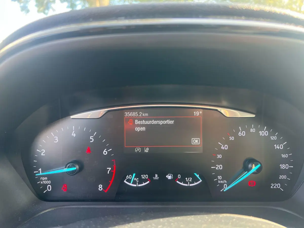 1.0 EcoBoost Titanium X | Nieuwstaat! | 1e-eigenaar | Dealeronderhouden | Stoel/stuur voorruitverwarming | B&O audio | Parkeersensoren achter | Cruise Control | Climate Control