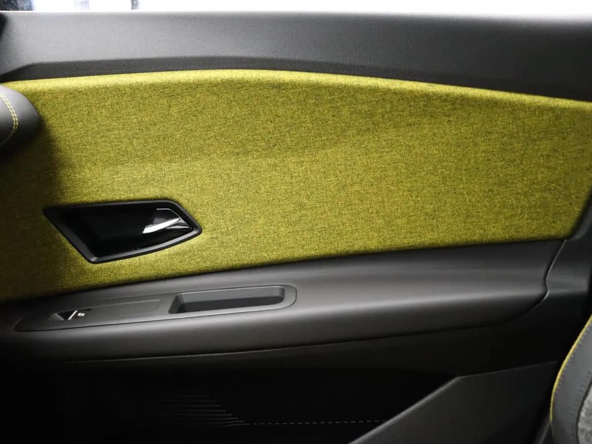 urban range iconic cinq 40 kWh | Vijf jaar garantie | Harman kardon | Blind spot warning |