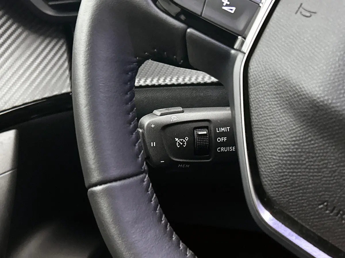 SUV Allure Hybrid 145pk Automaat | Navigatie | 360° Camera | Climate Control | Adaptieve Cruise Control | Parkeersensoren v+a | Keyless | Dodehoeksensor | Draadloze Apple Carplay / Android 