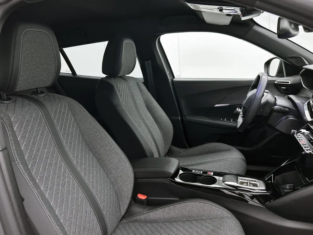 SUV Allure Hybrid 145pk Automaat | Navigatie | 360° Camera | Climate Control | Adaptieve Cruise Control | Parkeersensoren v+a | Keyless | Dodehoeksensor | Draadloze Apple Carplay / Android 