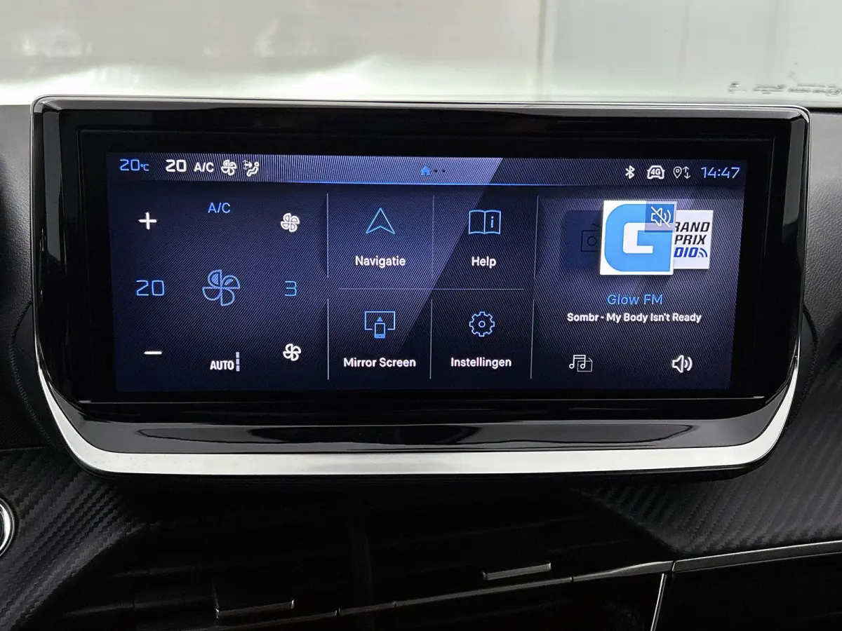 SUV Allure Hybrid 145pk Automaat | Navigatie | 360° Camera | Climate Control | Adaptieve Cruise Control | Parkeersensoren v+a | Keyless | Dodehoeksensor | Draadloze Apple Carplay / Android 