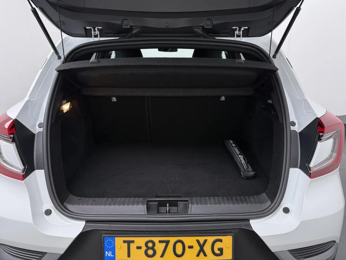 R.S. Line E-Tech Plug-in Hybrid 160 | Stoelverw. | achteruitrijcamera | groot navigatie |