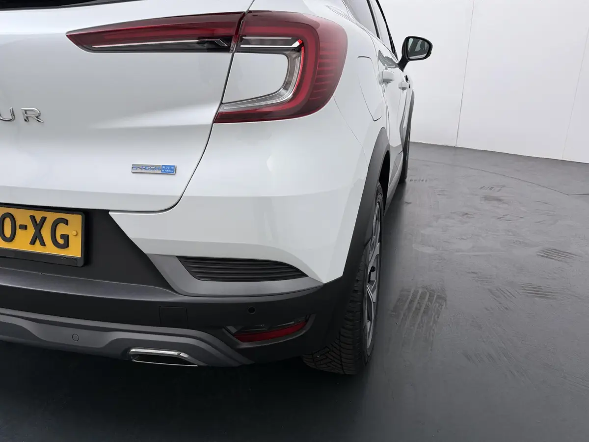 R.S. Line E-Tech Plug-in Hybrid 160 | Stoelverw. | achteruitrijcamera | groot navigatie |