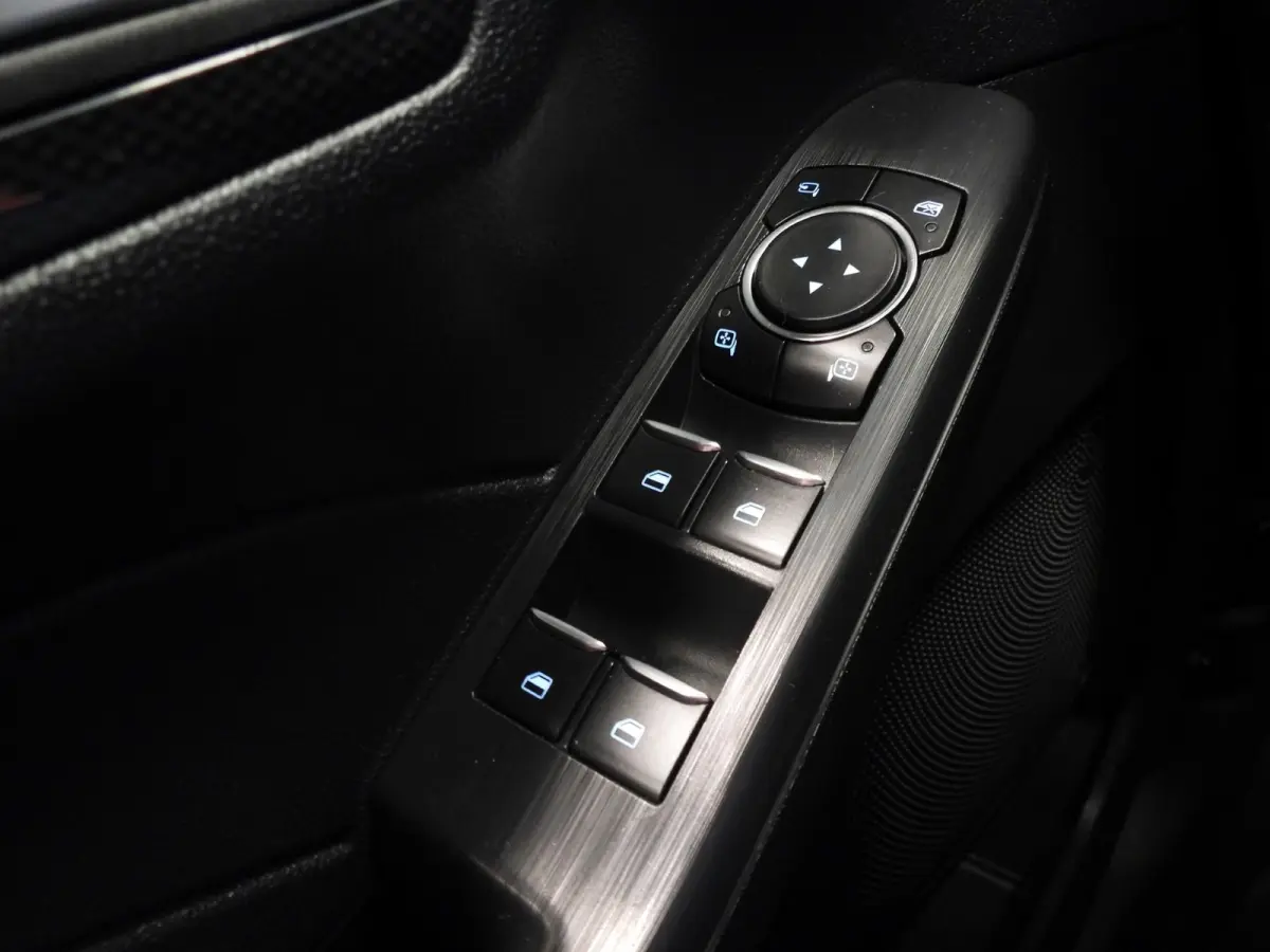 2.5 PHEV Plug-In ST-Line X TREKH./NAVI/SCHUIFDAK/LED/B&O/18"LMV!