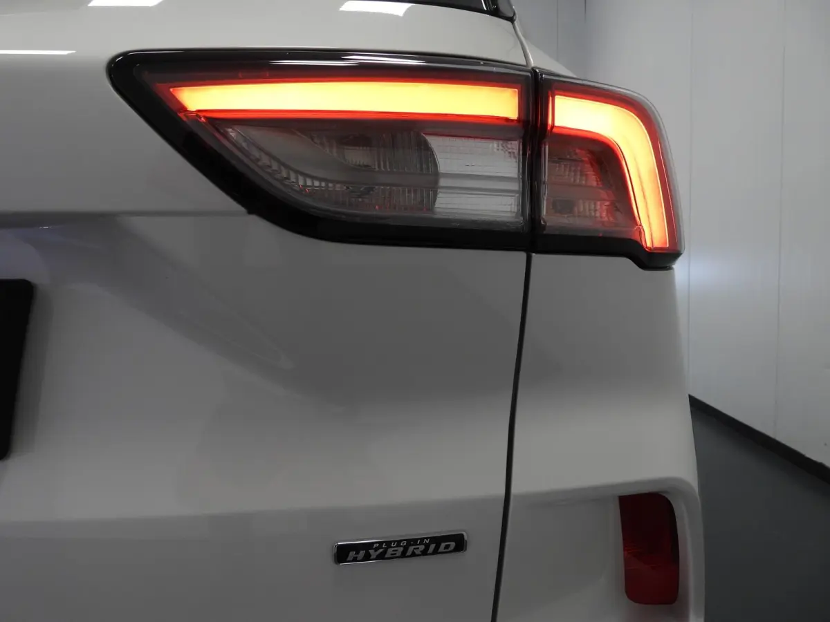 2.5 PHEV Plug-In ST-Line X TREKH./NAVI/SCHUIFDAK/LED/B&O/18"LMV!