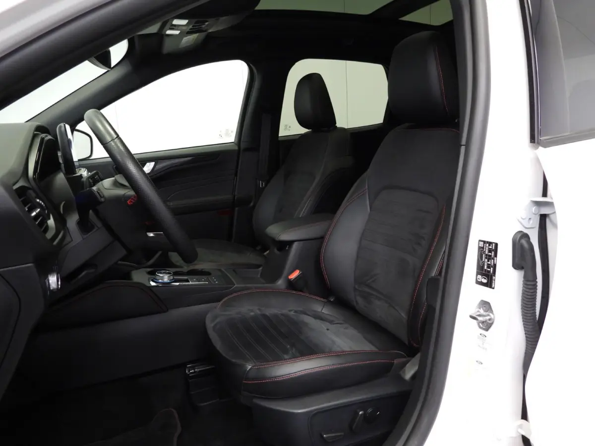2.5 PHEV Plug-In ST-Line X TREKH./NAVI/SCHUIFDAK/LED/B&O/18"LMV!