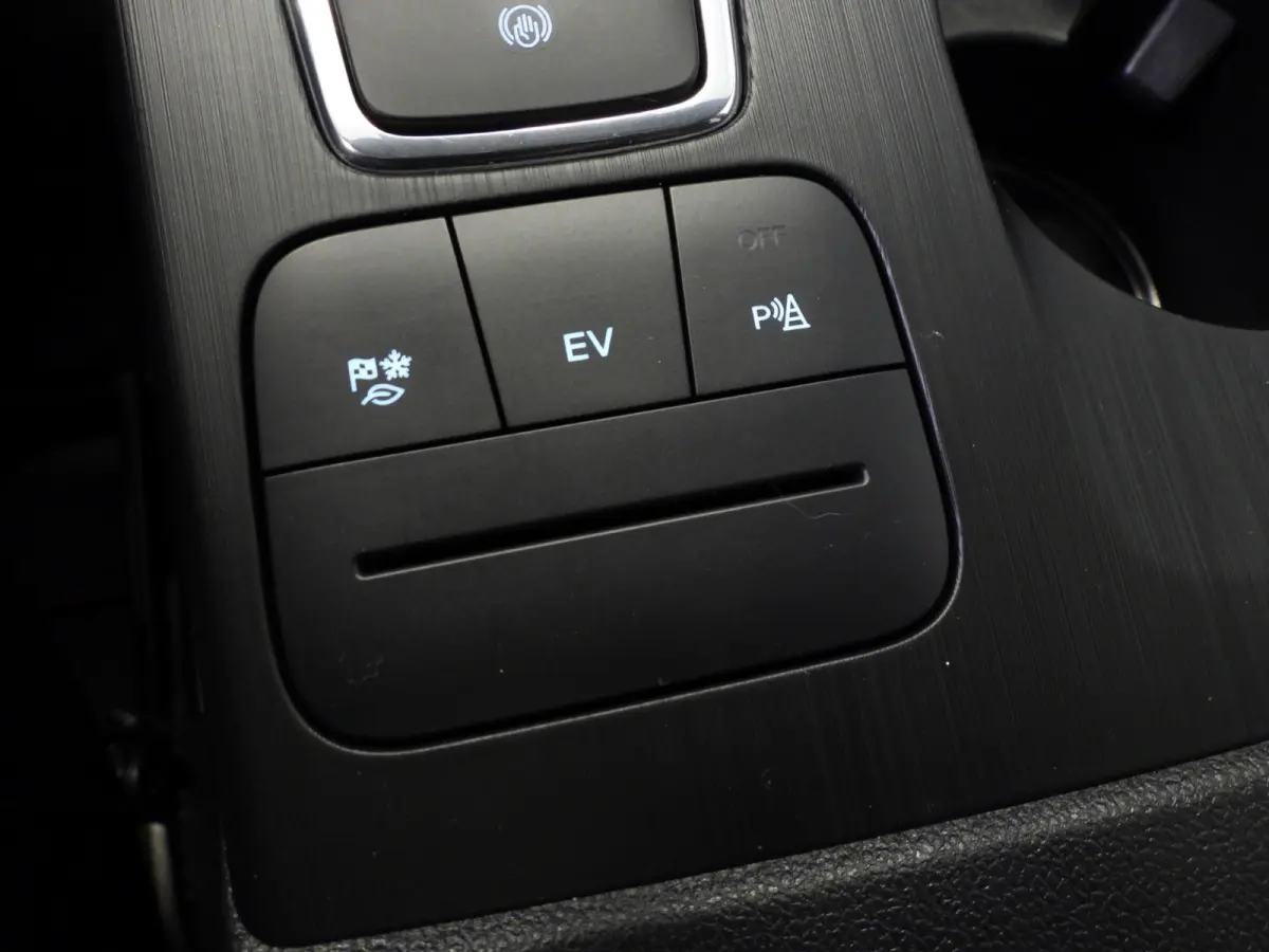 2.5 PHEV Plug-In ST-Line X TREKH./NAVI/SCHUIFDAK/LED/B&O/18"LMV!