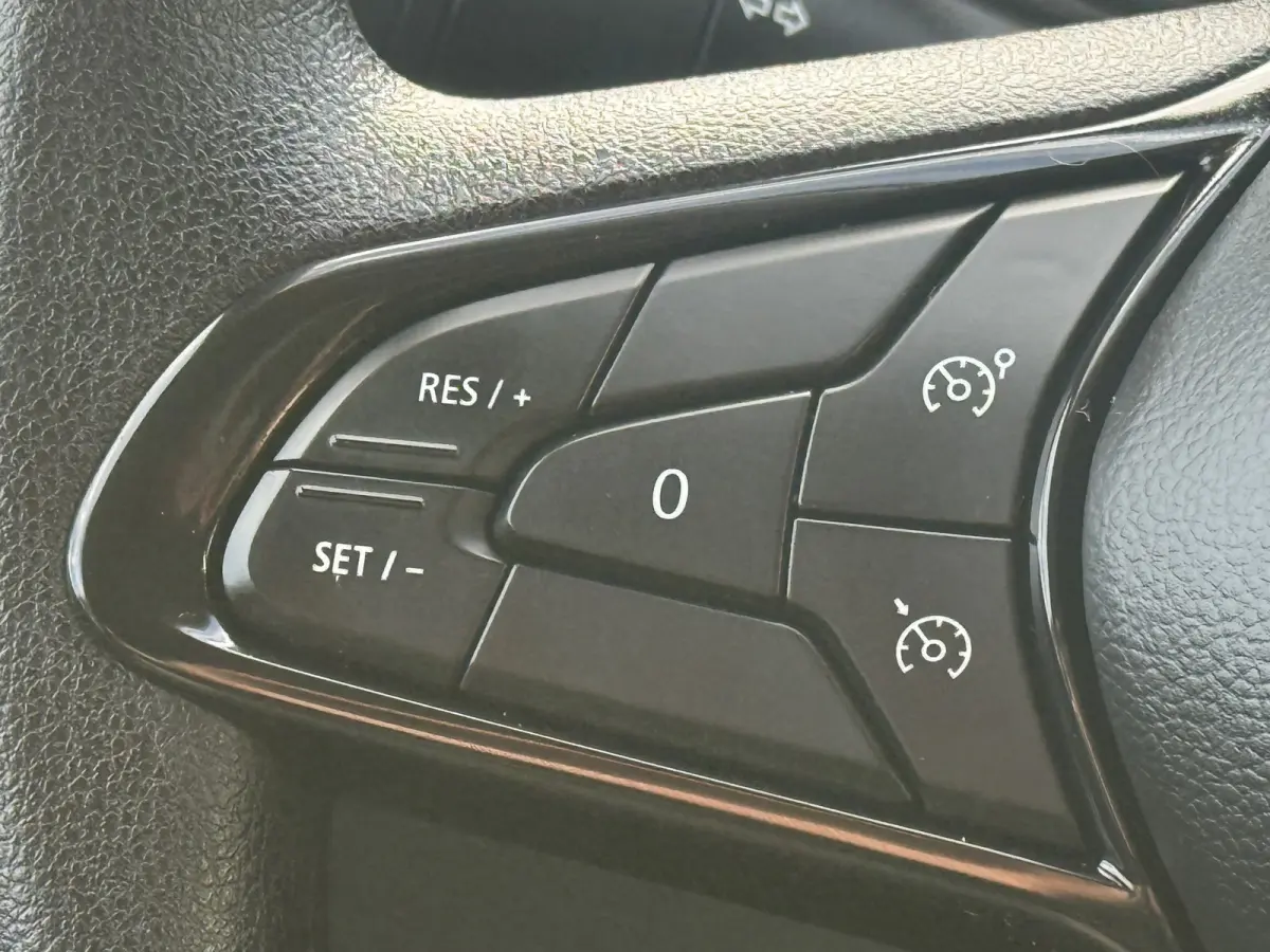 1.0 MT Pure 67 pk org nl auto nap logisch slechts 24 dkm !! apple carplay airco cruise ctr tel voorbereiding pdc a 2e eigenaar dealer onderhouden