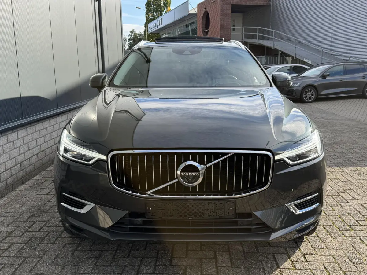 2.0 Recharge T6 AWD Inscription 19"/Panoramadak/Trekhaak/Leder + memory/Adaptieve cruise/Stoel + stuurverwarming/360 camera/Keyless/Dodehoek/Apple Carplay & Android Auto