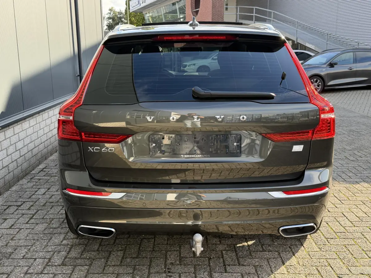 2.0 Recharge T6 AWD Inscription 19"/Panoramadak/Trekhaak/Leder + memory/Adaptieve cruise/Stoel + stuurverwarming/360 camera/Keyless/Dodehoek/Apple Carplay & Android Auto