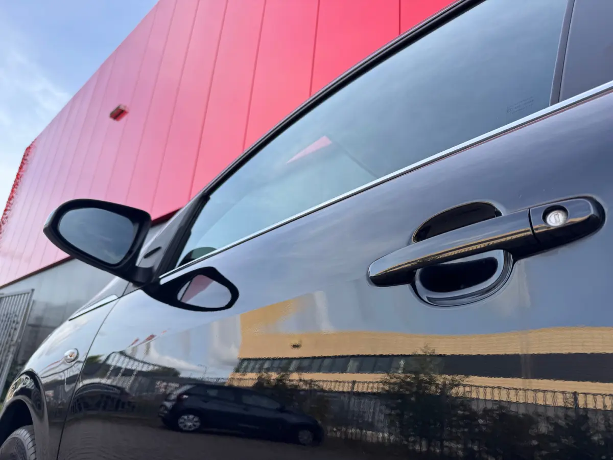 1.0 e-VTi Active | Elektrische Ramen Voor | Airco