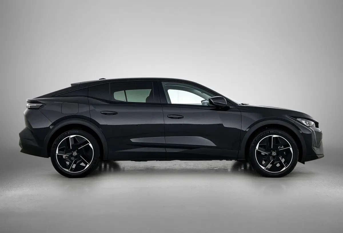 Allure Avantage 1.6 Plug-in HYbrid 225pk Automaat | Navigatie | 360° Camera | Adaptieve Cruise Control | Climate Control | Parkeersensoren | Keyless | Winterpakket | Draadloze Apple Carplay
