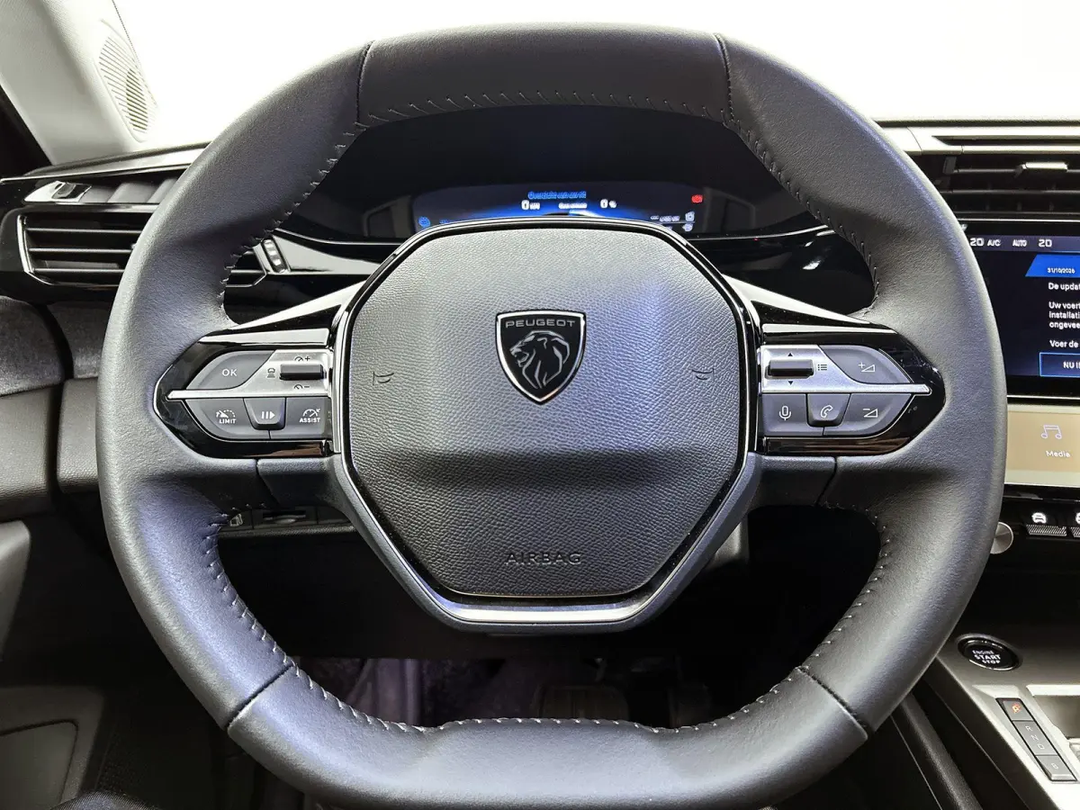 Allure Avantage 1.6 Plug-in HYbrid 225pk Automaat | Navigatie | 360° Camera | Adaptieve Cruise Control | Climate Control | Parkeersensoren | Keyless | Winterpakket | Draadloze Apple Carplay