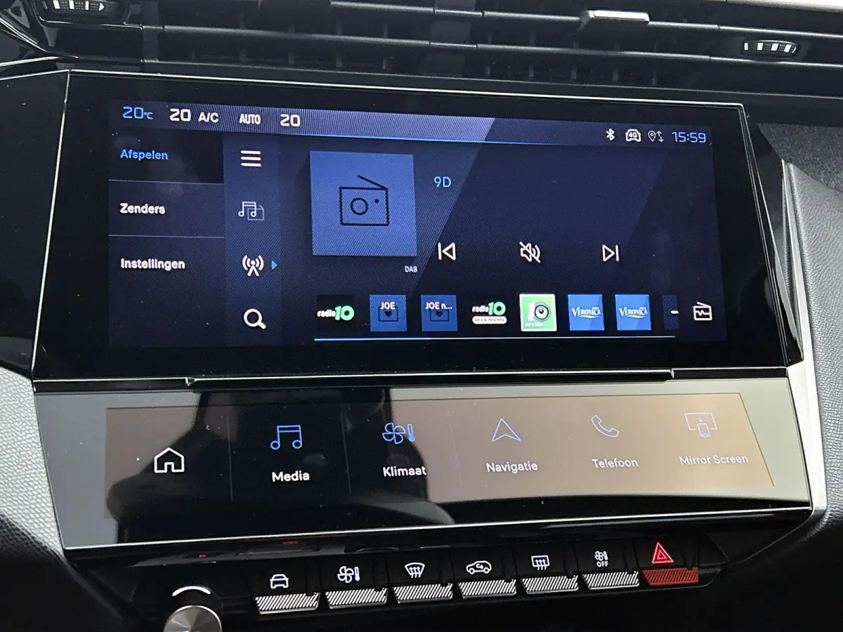 Allure Avantage 1.6 Plug-in HYbrid 225pk Automaat | Navigatie | 360° Camera | Adaptieve Cruise Control | Climate Control | Parkeersensoren | Keyless | Winterpakket | Draadloze Apple Carplay