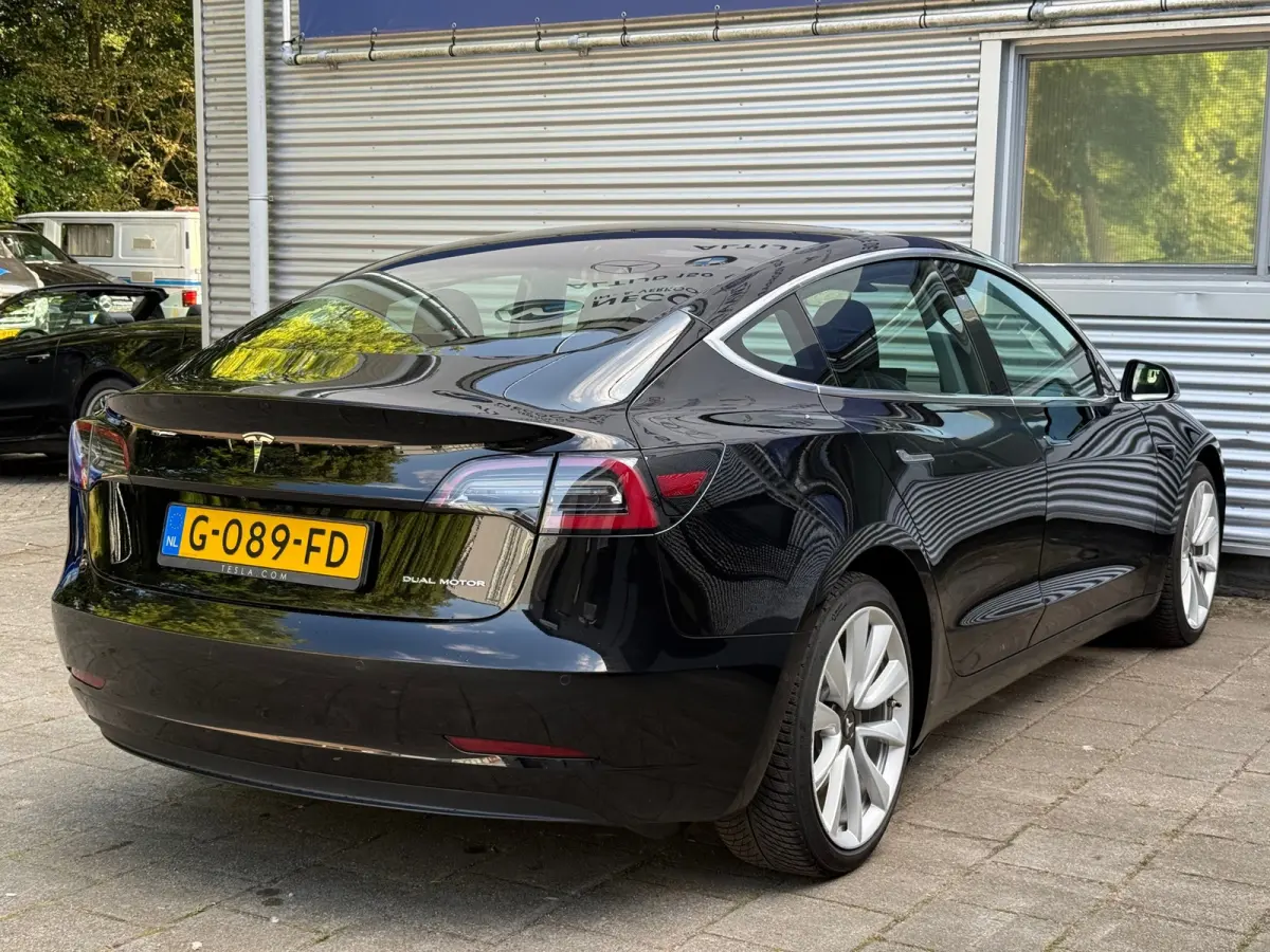 Dual Long Range AWD 75 kWh 84,3 SOH l Pano l Leder l Camera l