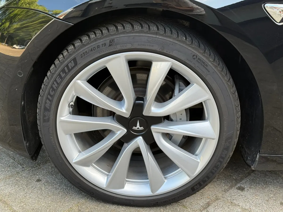 Dual Long Range AWD 75 kWh 84,3 SOH l Pano l Leder l Camera l