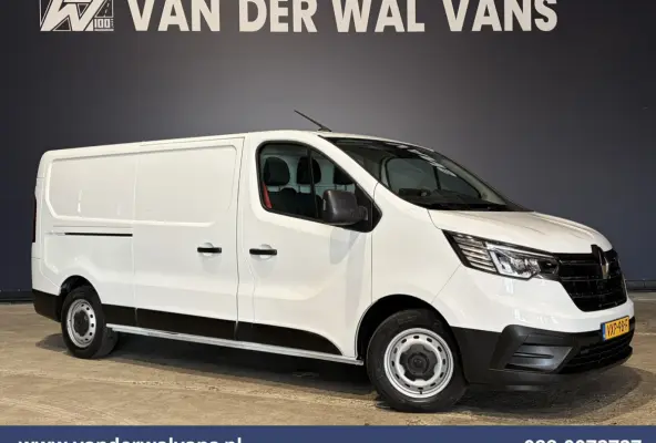 2.0 Blue dCi 130pk L2H1 Euro6 Airco | LED | 2500kg Trekhaak | Cruisecontrol Parkeersensoren, Bijrijdersbank