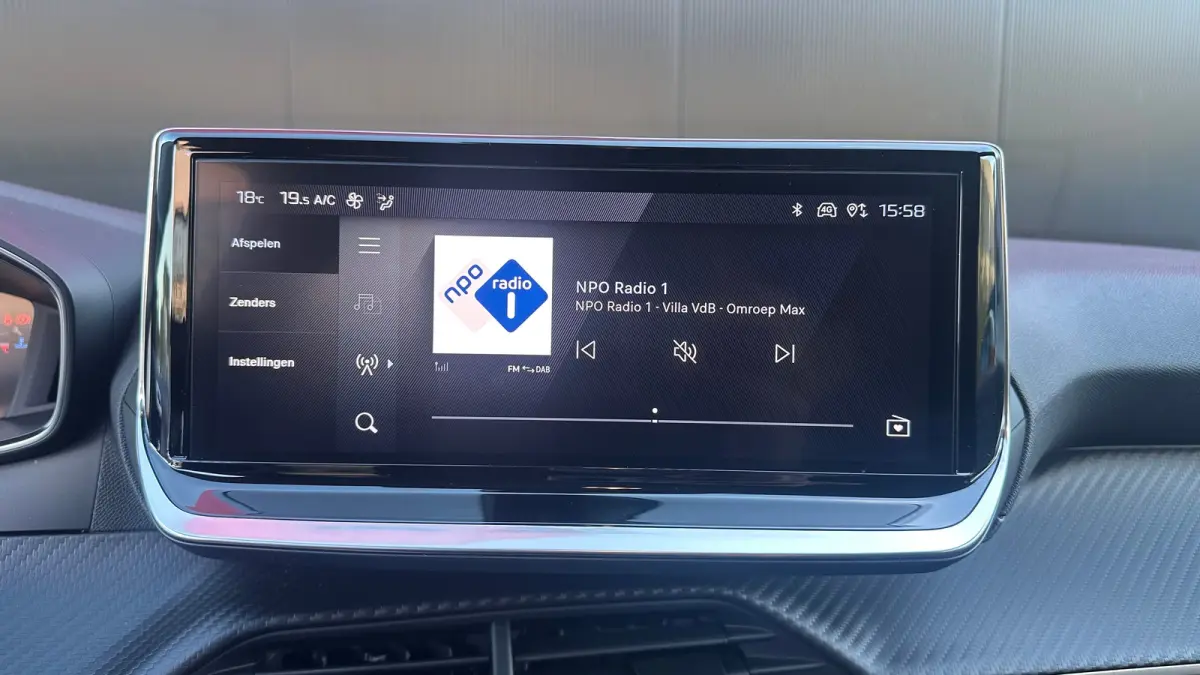 1.2 PureTech 100 Allure | Apple Carplay / Android Auto | Cruise Control | Climate Control | Draadloze Telefoonlader | Achteruitrij Camera